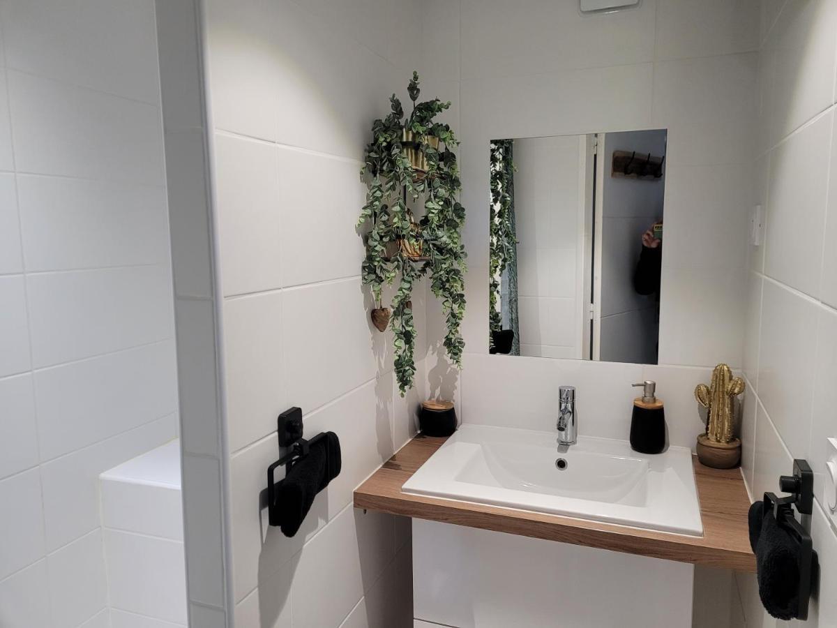 Suite & Spa Just Dream 28 Six-Fours-les-Plages Extérieur photo