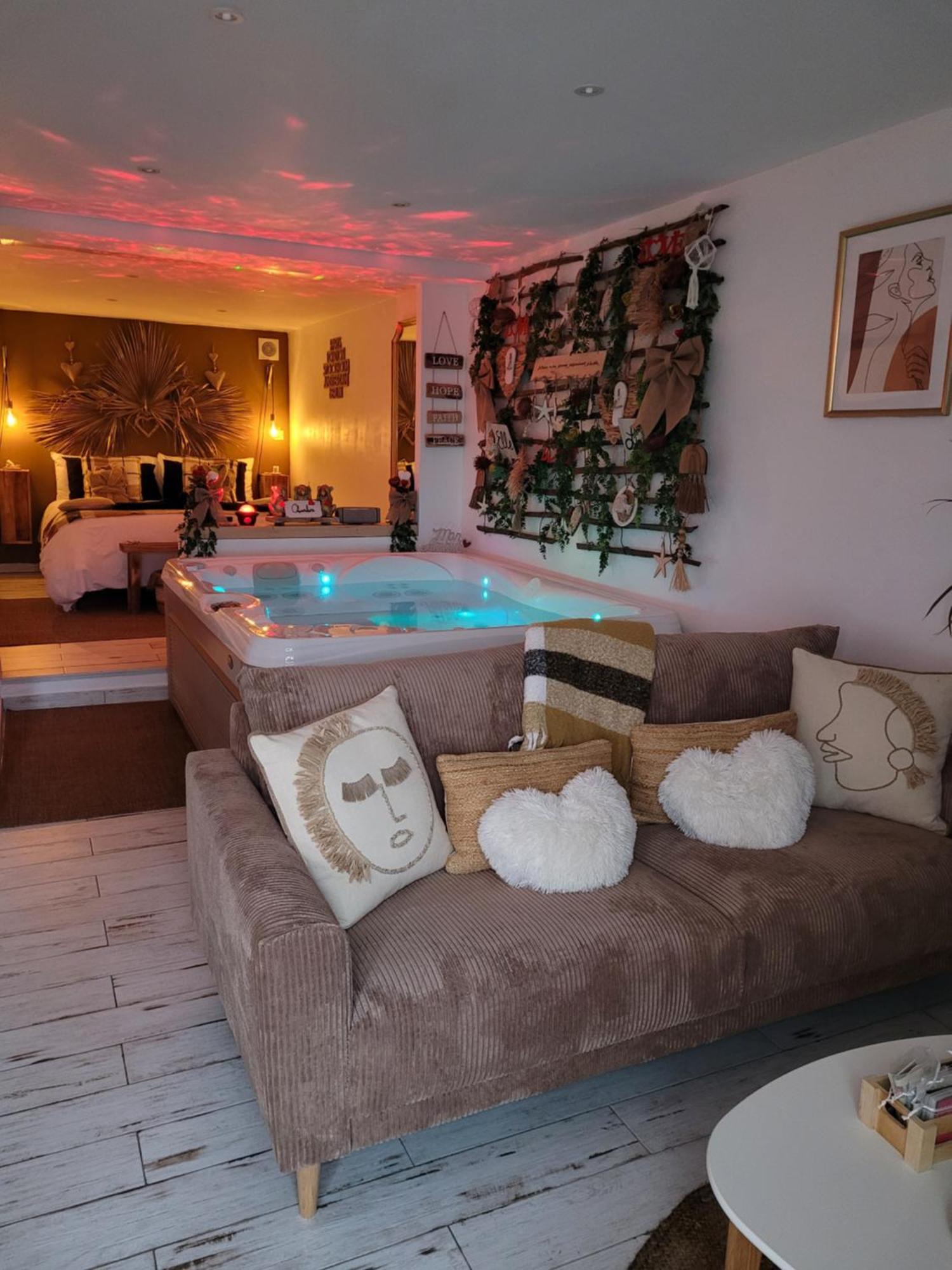 Suite & Spa Just Dream 28 Six-Fours-les-Plages Extérieur photo